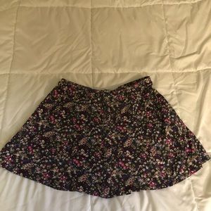 Floral mini skirt